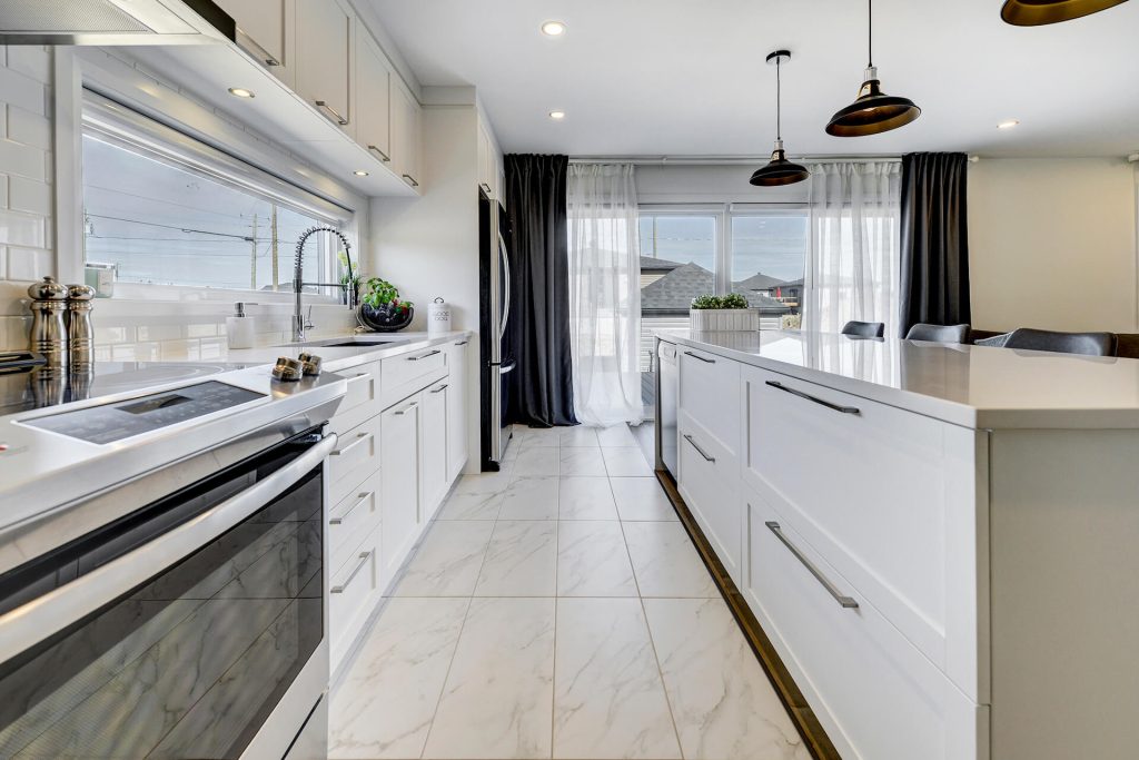 Service de renovation de cuisine et ilot de cuisine à Joliette, Lanaudière, Laurentides, Rive-Nord de Montreal, Lavaltrie, Repentigny, Mascouche, Terrebonne, Lavaltrie, L'Assomption, ... / Rénovation Joliette